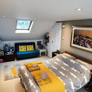Homestay Large Light Loft - En, Brighton