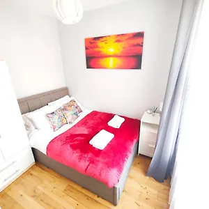 Apartment Modern Patio Flat - Free Parking!, Brighton